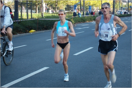 Marleen Renders beim Frankfurt Marathon 2005